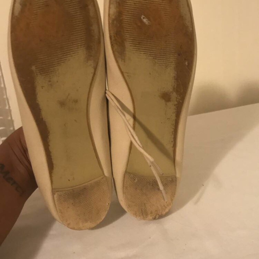 Cream with Gold Toe Laced Flats - Picture 7 of 7